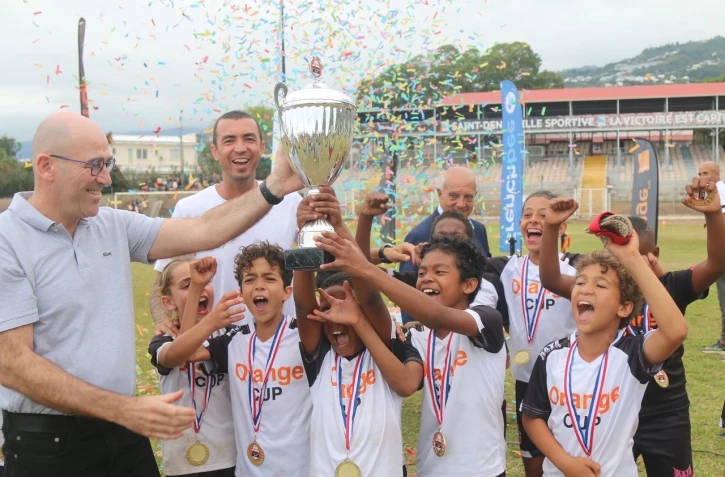 JS Saint Pierroise gagnante de l'orange cup football 2022