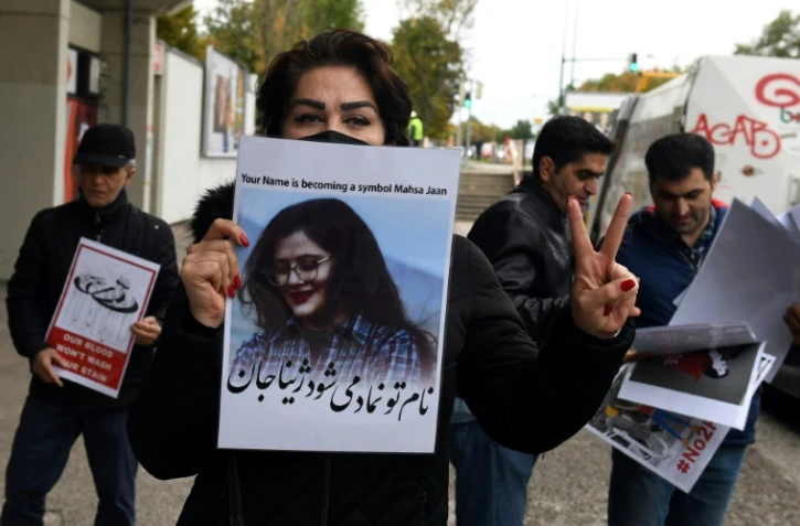 Nouvelles manifestations nocturnes en Iran malgré la répression meurtrière