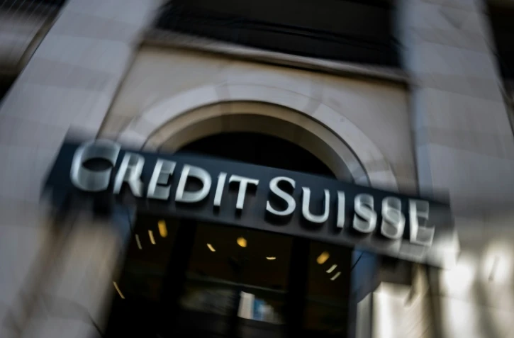 Credit Suisse dévisse en bourse et peine à rassurer
