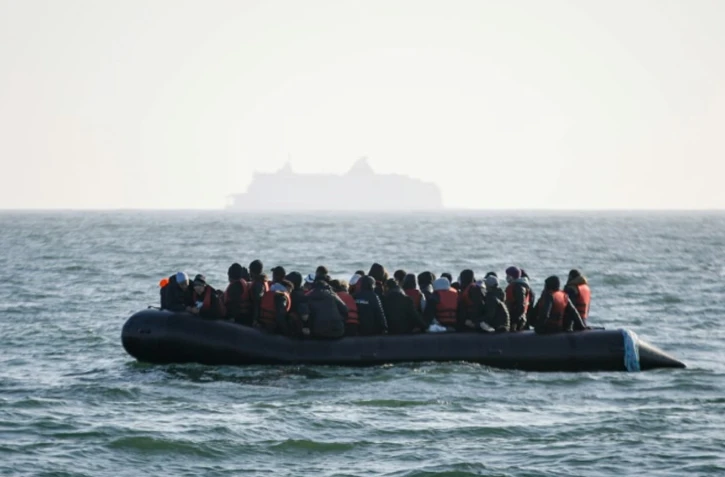 Nouvel accord entre Paris et Londres contre les traversées de migrants dans la Manche