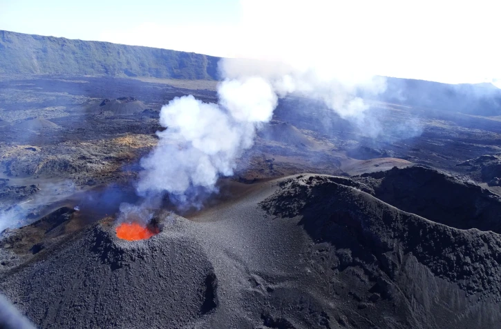 éruption volcan