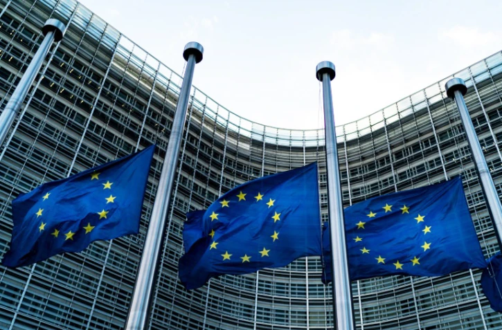 2e4d80fd8241b6825d1a675726b6257665967832