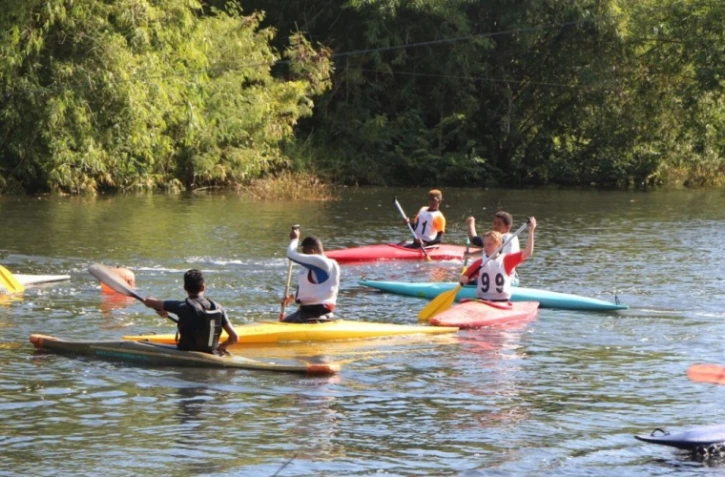 Kayak et rafting journées olympisme à Sainte-Suzanne