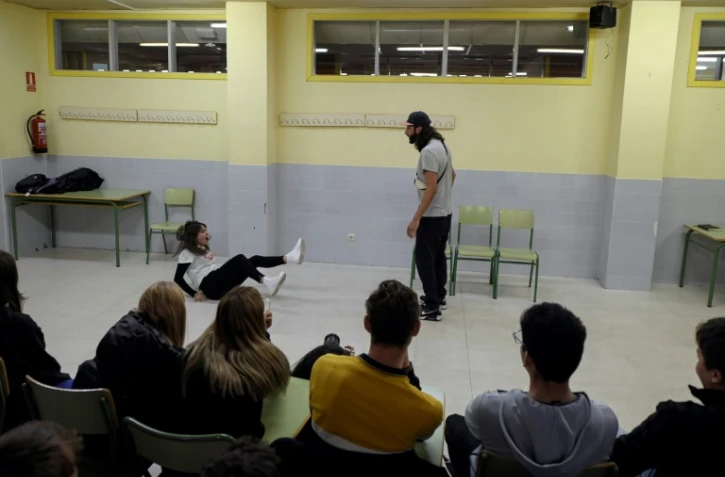 Espagne: du théâtre pour sensibiliser les jeunes aux violences sexistes