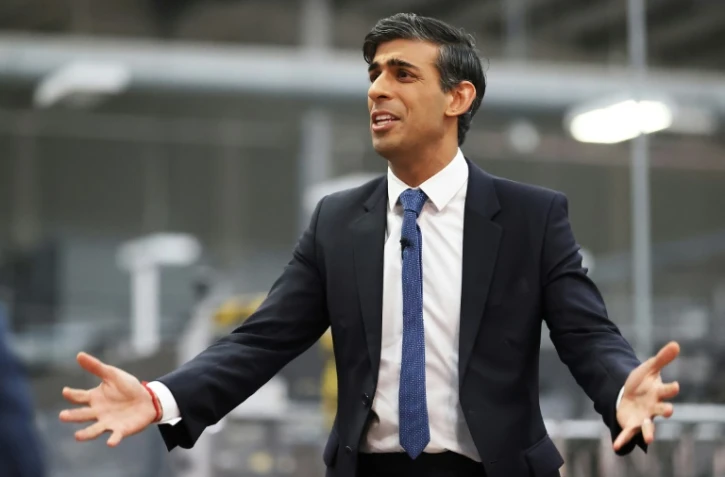 Après un accord "historique", Rishi Sunak en mission en Irlande du Nord pour convaincre