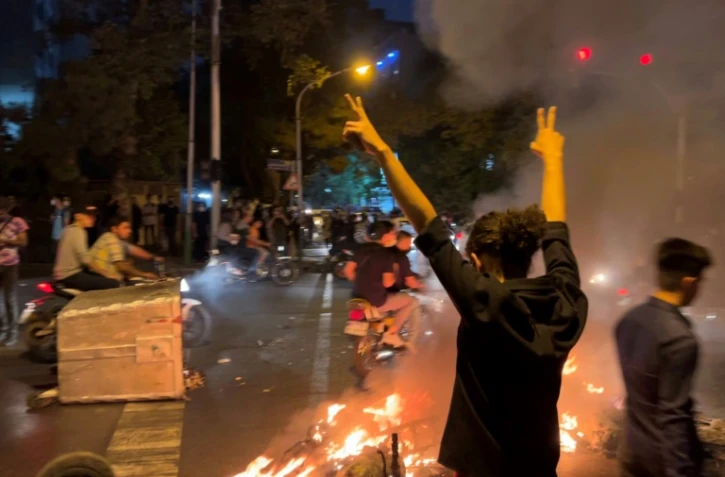 Iran: les manifestants toujours debout, malgré la répression
