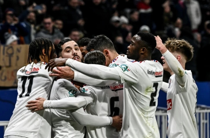 L1: Lyon-Lens, deux dynamiques et deux méthodes différentes