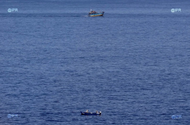 Mardi 5 février 2019 - Migrants : le bateau se dirige doucement vers Saint-Gilles