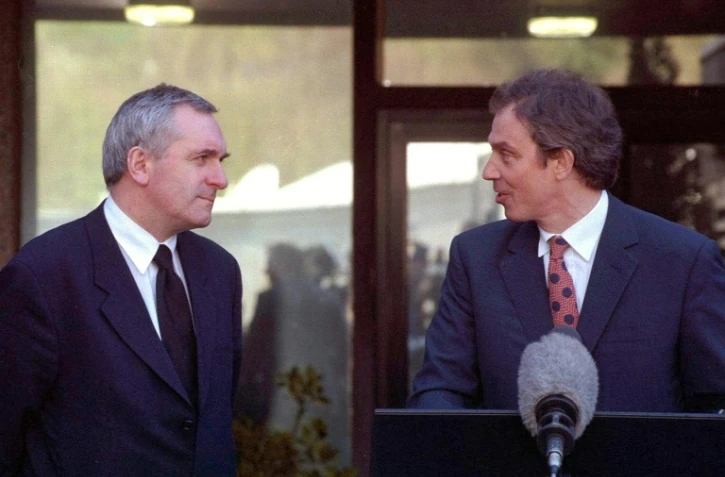 Les archives irlandaises révèlent la lutte pour désarmer les paramilitaires nord-irlandais