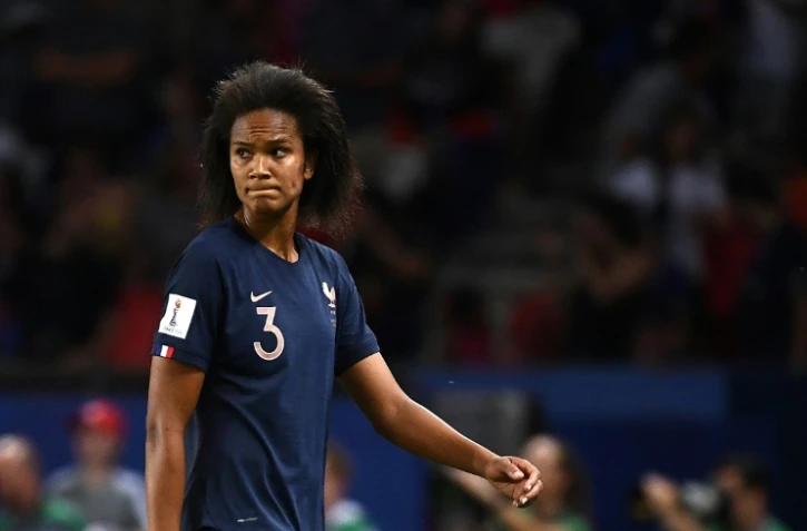 Foot: la capitaine Wendie Renard claque la porte des Bleues, à cinq mois du Mondial