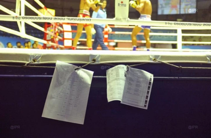 Muay thai au stadium Rajadamnern de  bangkok