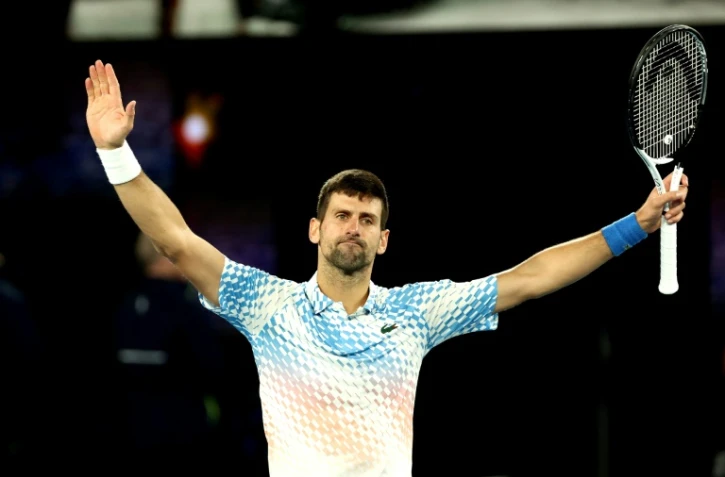 Open d'Australie: Novak Djokovic toujours gêné à la cuisse rejoint Tommy Paul en demi-finales