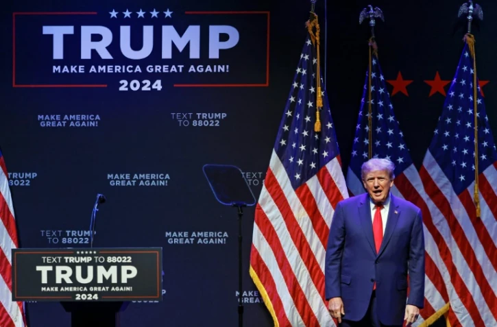 Trump en meeting à Waco, ex-fief d'une secte anti-fédérale