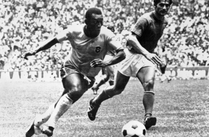 Trois jours de deuil pour Pelé au Brésil, hommages du monde entier