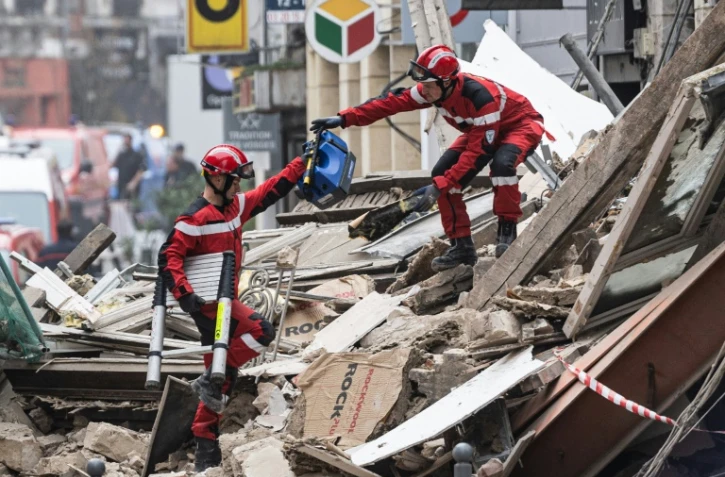 Un corps retrouvé après l'effondrement de deux immeubles à Lille