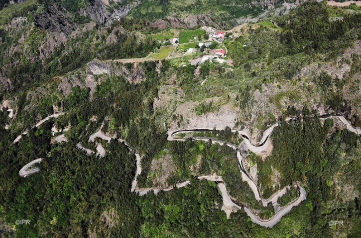 route Cilaos