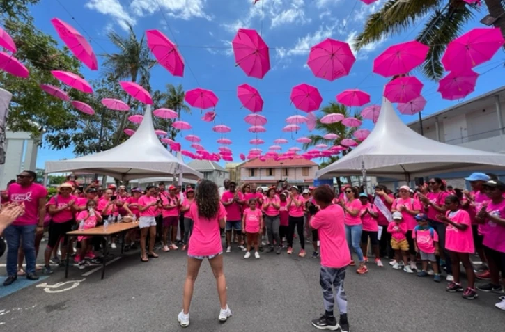 vague rose à saint-benoît 2022