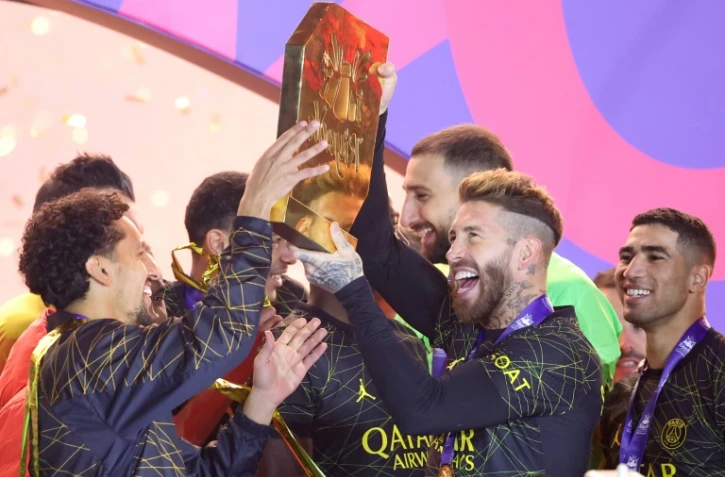 Foot: Paris SG, Messi et Ronaldo assurent le spectacle, pas la défense