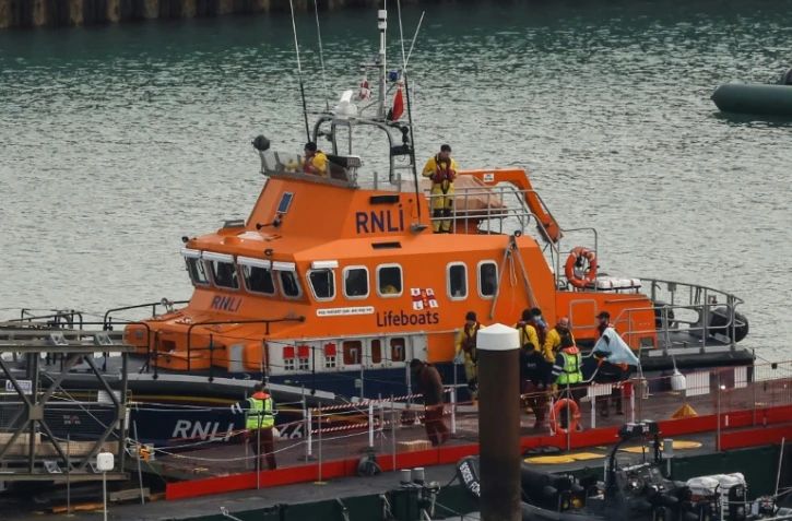 Migrants dans la Manche : au moins quatre morts dans un naufrage
