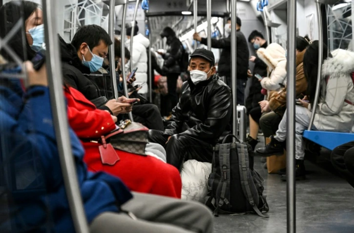 Chine: des habitants autorisés à reprendre le travail même avec le Covid