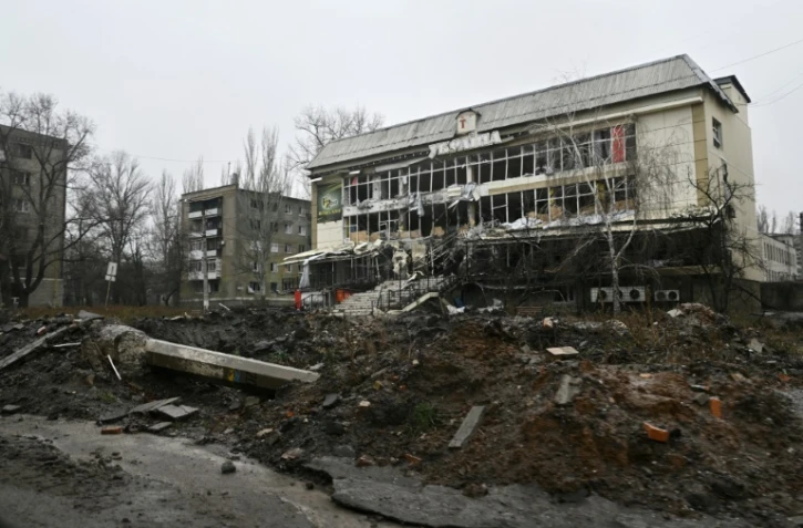 Nouvelles frappes russes meurtrières, l'Ukraine s'efforce de rétablir le courant et l'eau