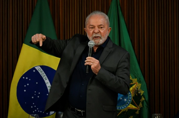 Brésil: Lula limoge le chef de l'armée juste avant son 1er voyage à l'étranger