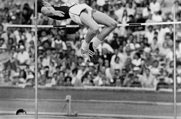 Athlétisme: Dick Fosbury, la révolution du "flop"