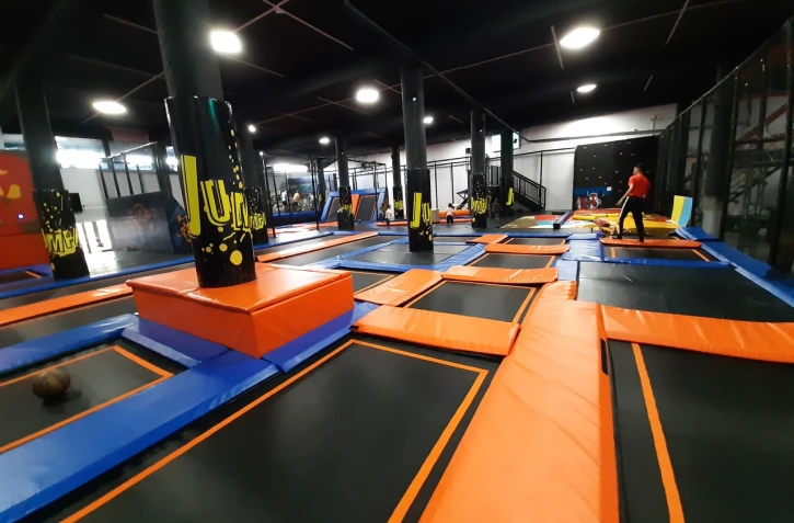 trampoline park à Saint-Denis