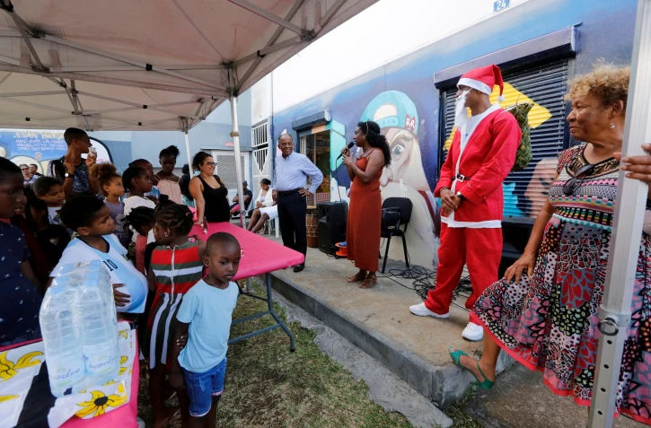 Le père Noël est passé aux Bancouliers, à Saint-Denis
