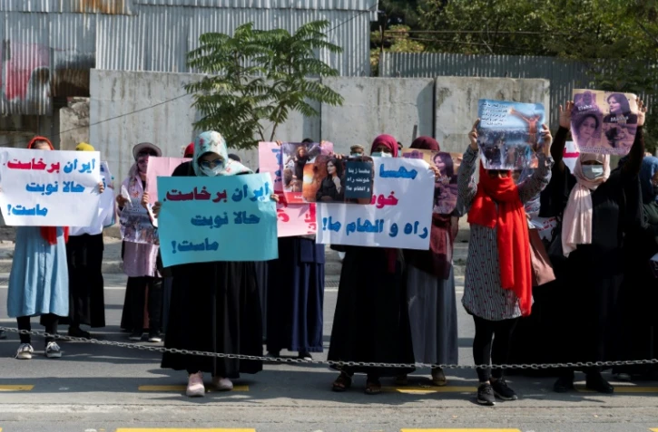 Afghanistan: des talibans tirent en l'air pour disperser une manifestation de soutien aux femmes iraniennes