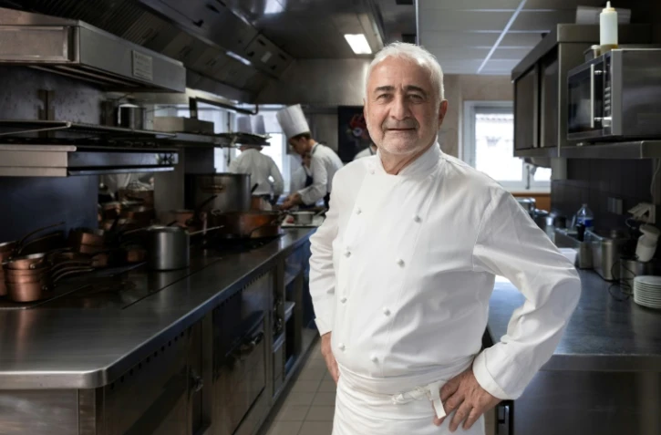 Guide Michelin: les chefs Guy Savoy et Christopher Coutanceau perdent leur 3e étoile