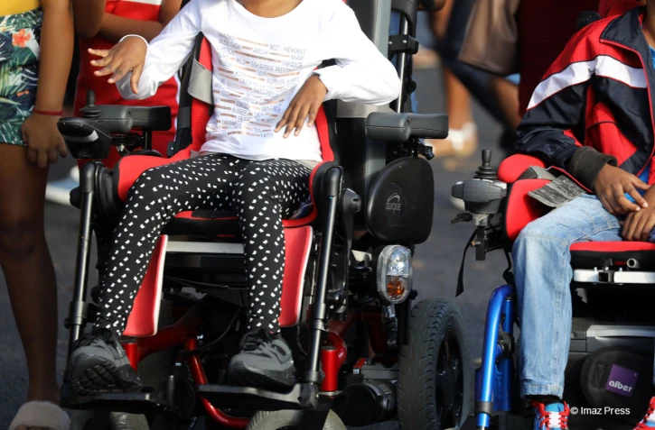 education handicapé scolaireen école primaire